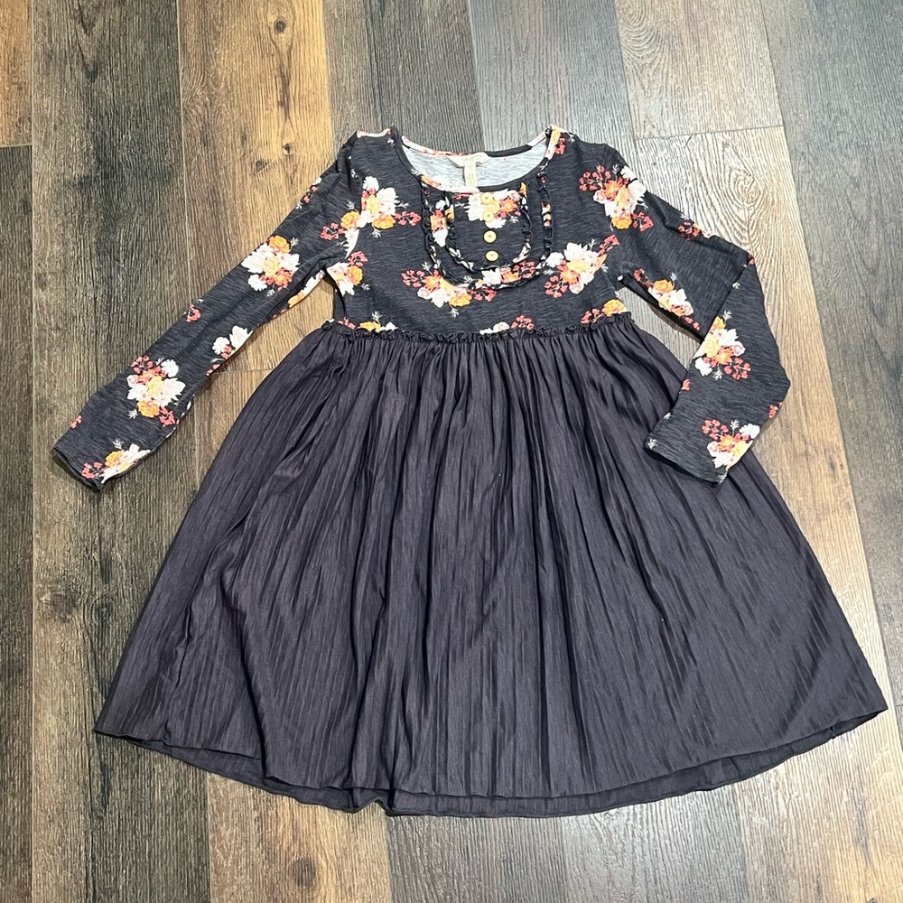 Matilda Jane Dark Gray Floral Long-Sleeve Dress Sz 14 with red and Cream Flowers